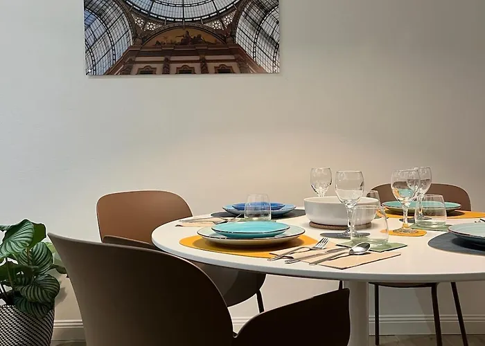 Premium Duomo Metro1, Comolake Trains11 Μιλάνο