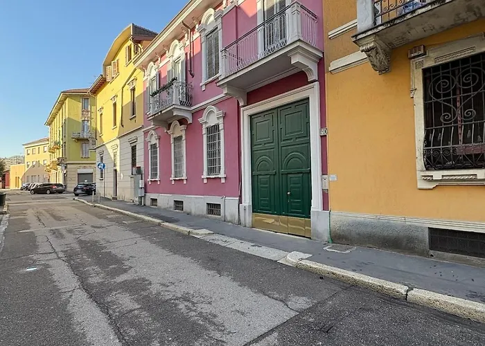 Premium Duomo Metro1, Comolake Trains11 Μιλάνο