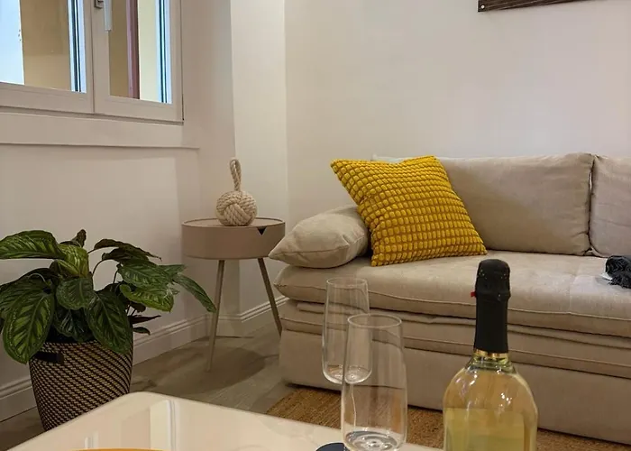 Premium Duomo Metro1, Comolake Trains11 * Μιλάνο